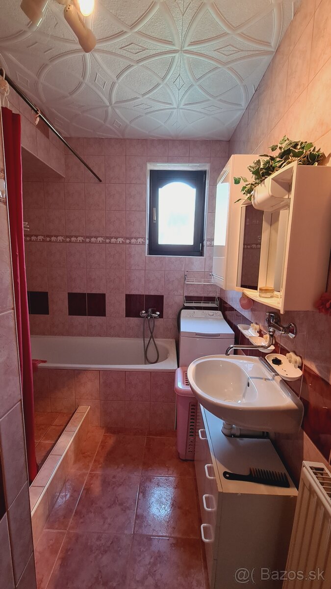 RODINNÝ DOM NA PREDAJ - 8