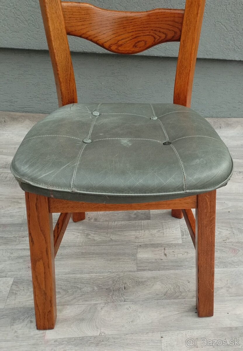 Set masívnych stoličiek – ( 4 KS ). - 8