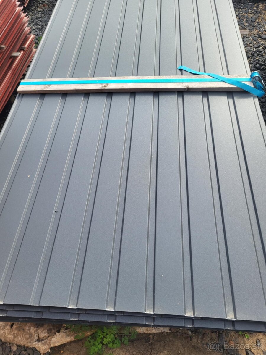 Trapezovy plech T07 ALUCINK,8019Mat,3009,7016 Mat,9005Mat - 8