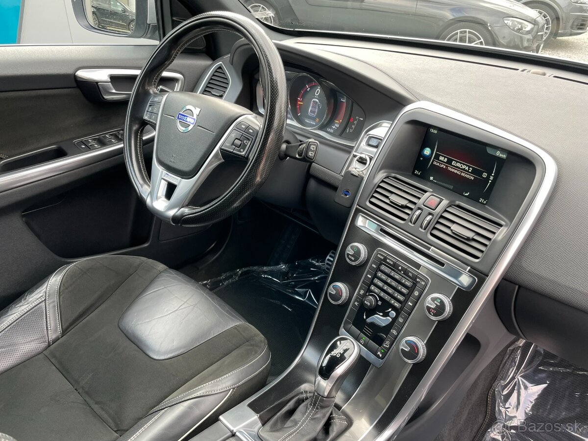 Volvo XC60 2.4 D4 R-Design AWD - 152.000km - 2016 - 8