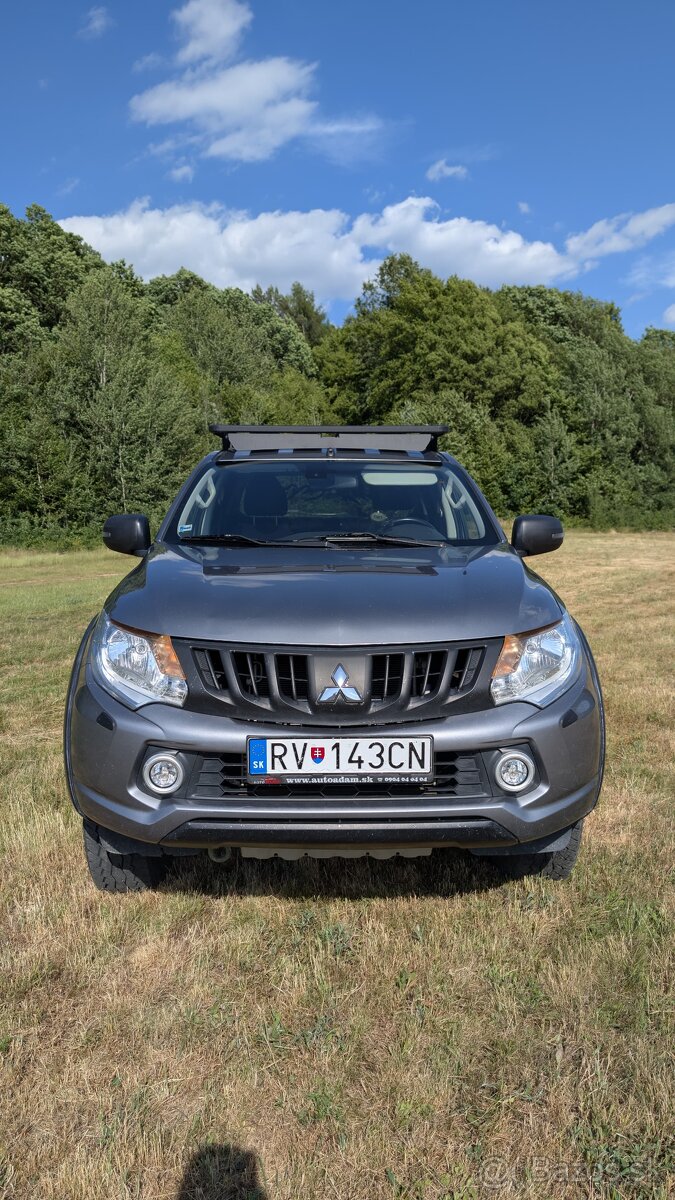 Mitsubishi L 200 s doplnkami - 8