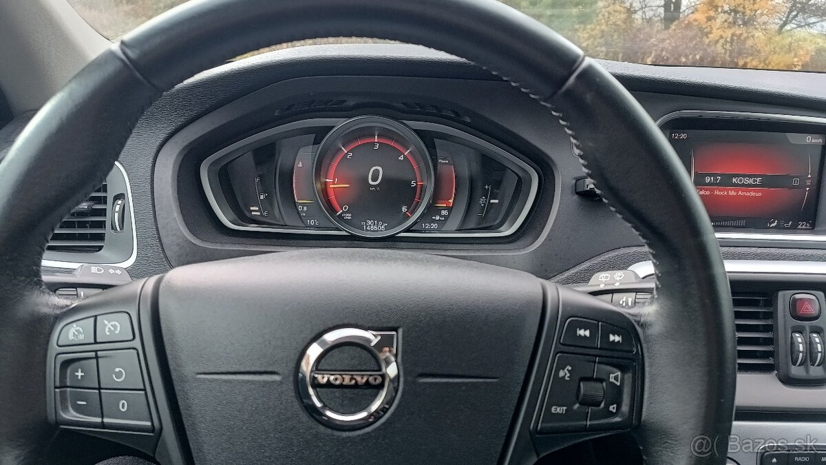 Volvo V40 D2 2.0L 120k Volvo V40 88kW M6 - 8