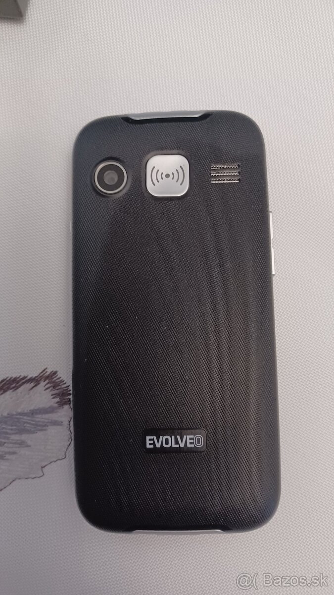 Evolveo telefón - 8