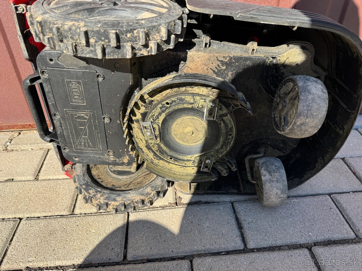 ROBOTICKÁ KOSAČKA MTF DM2 600I - 8