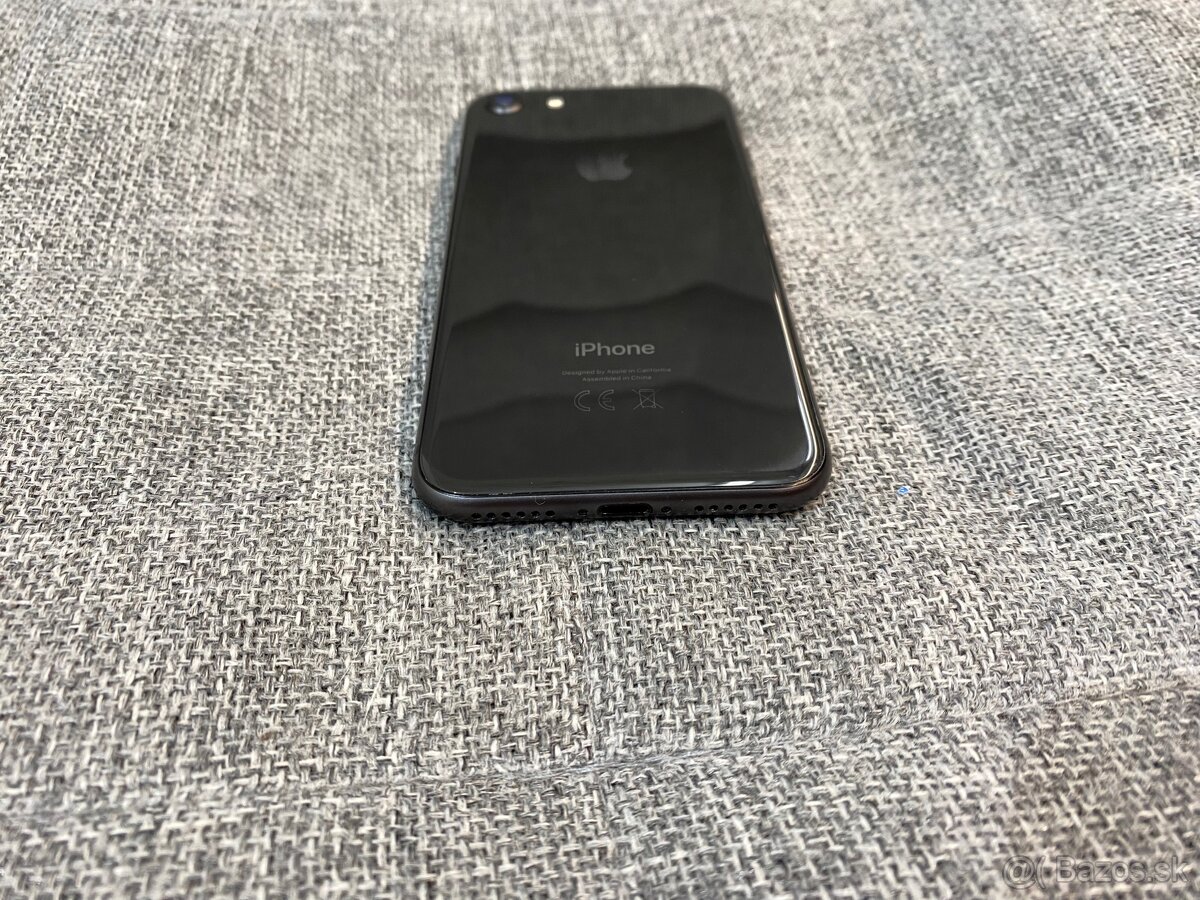 iPhone 8 256GB (plne funkčný) - 8