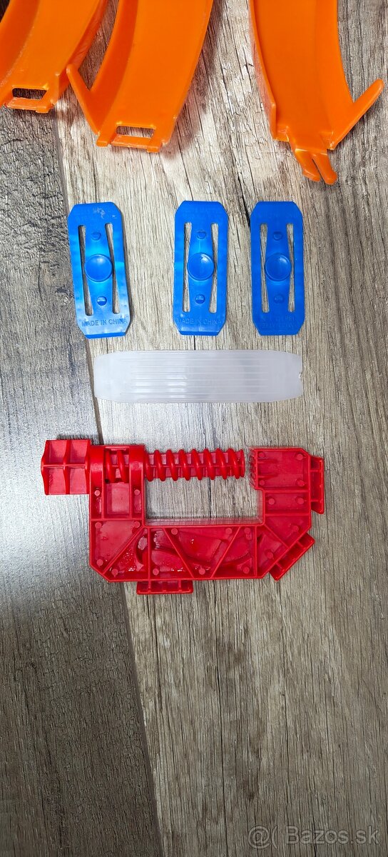 Predám nekompletnú Hot Wheels dráhu s boosterom - 8