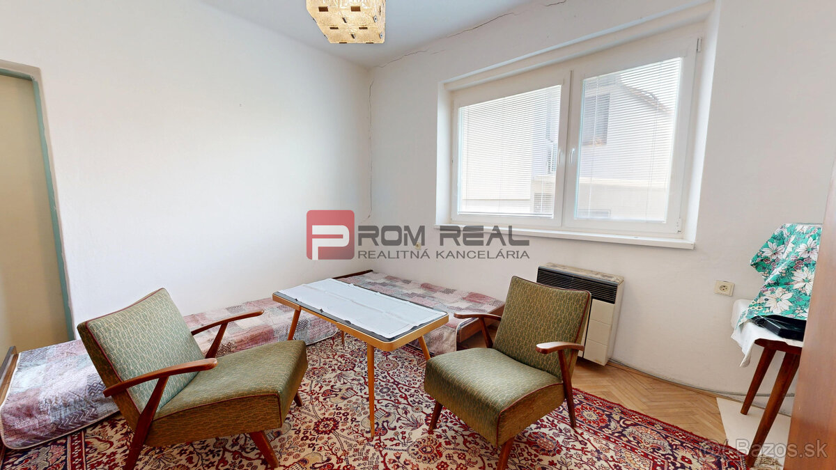 PREDAJ - 4-izbový rodinný dom v meste Gbely - 8