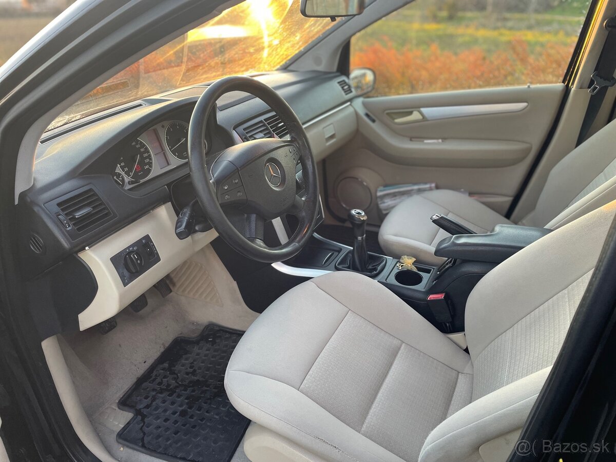 Predám Mercedes b170 2005 - 8