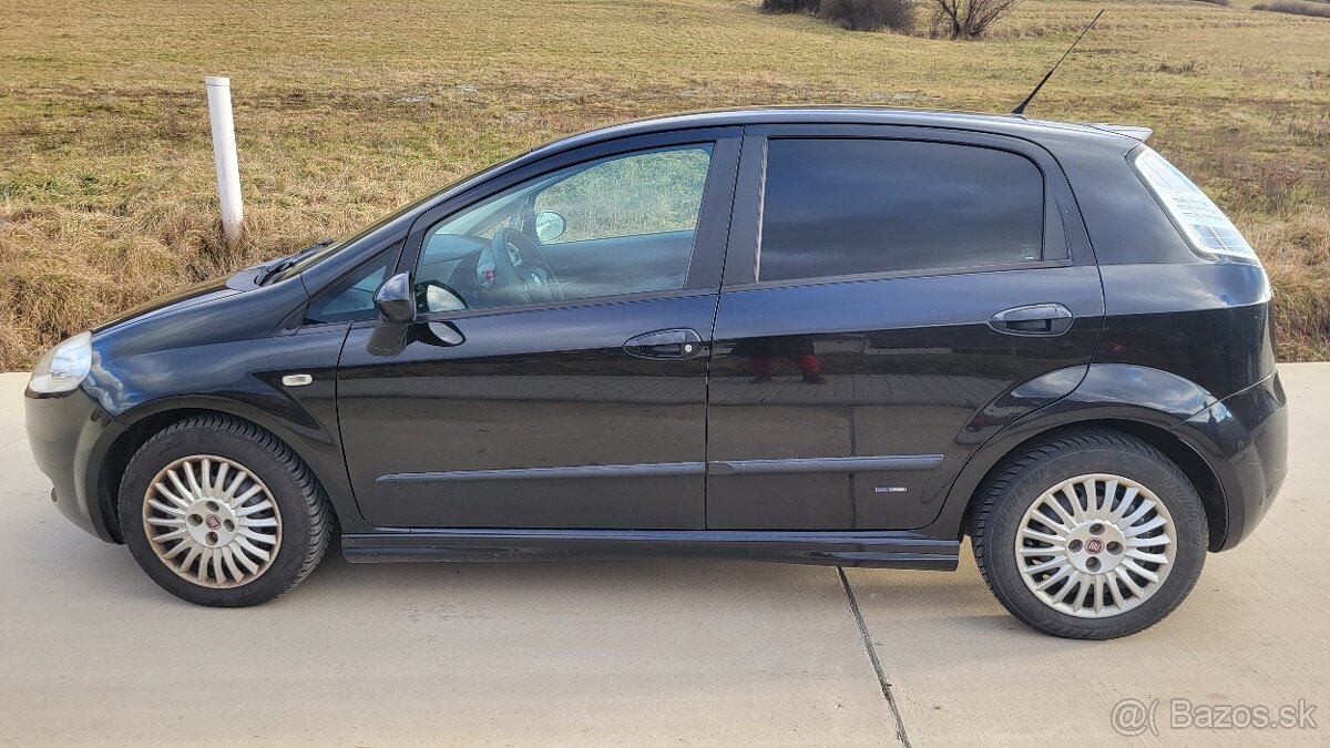 Fiat Grande Punto - 8