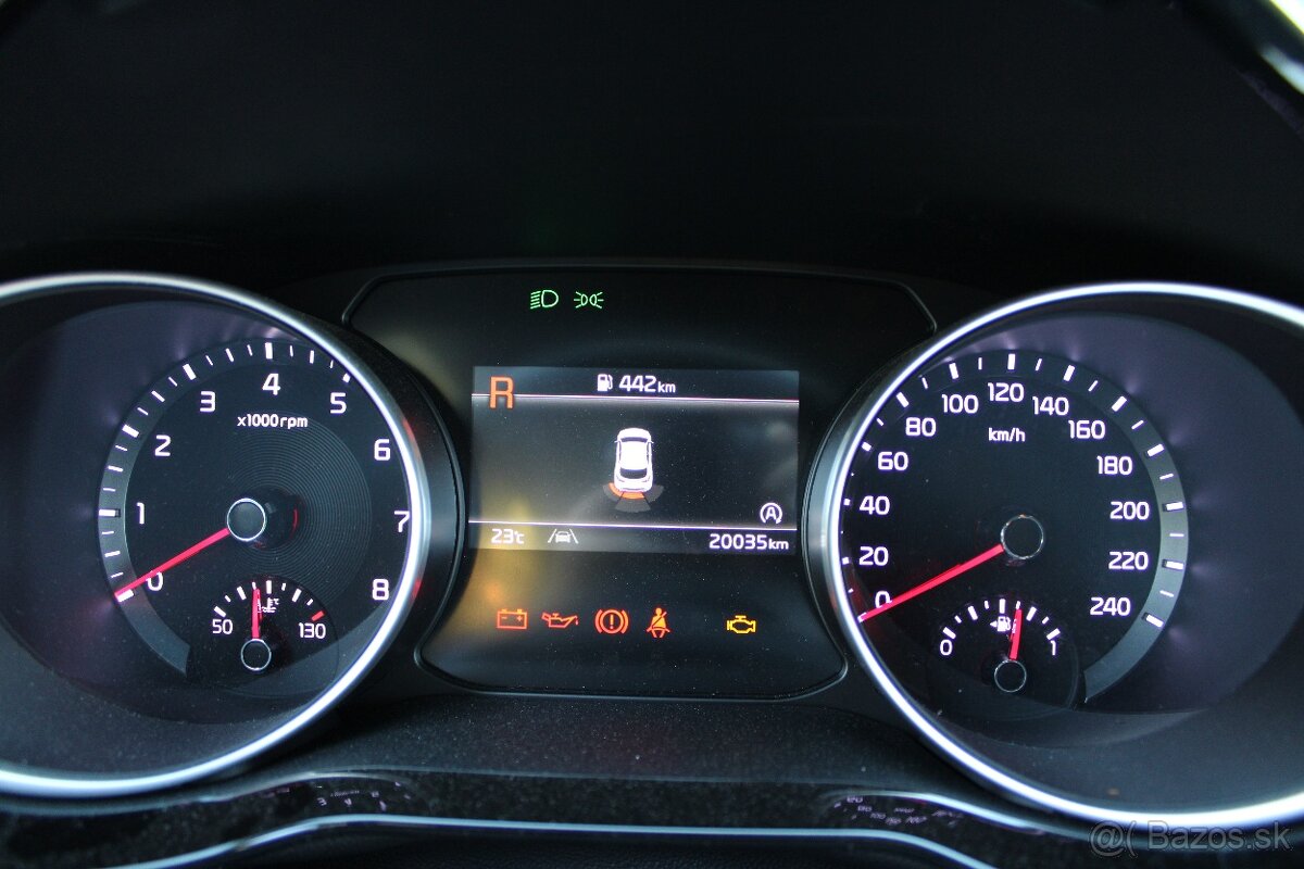 KIA XCEED 1.5 T-GDi 160 k - 8