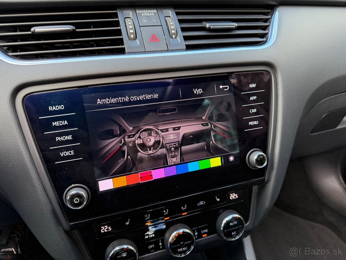 Škoda Octavia Combi 2,0 TDI Style DSG 7 - 8