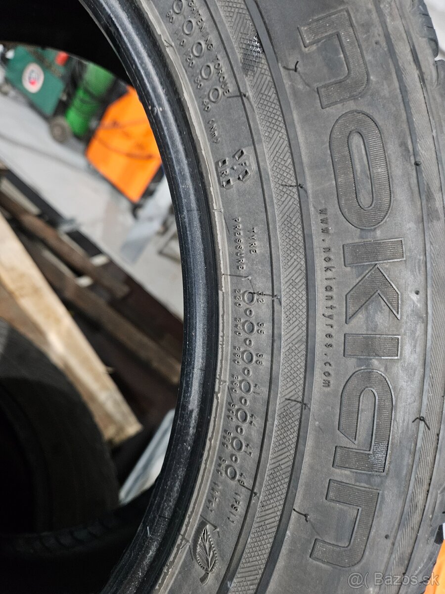 235/55R18 zimne nokian - 8