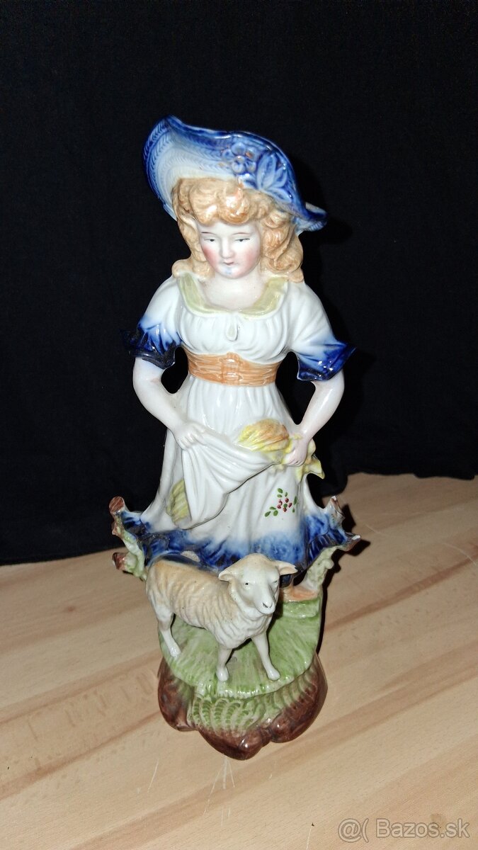 Porcelánová soška/figúrka Pastierka značená Germany - 8