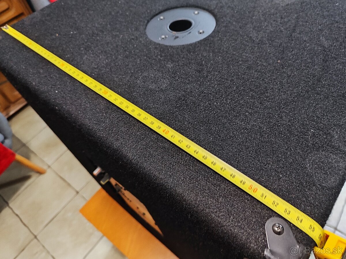 Predám 2ks subwoofer 1000W - 8