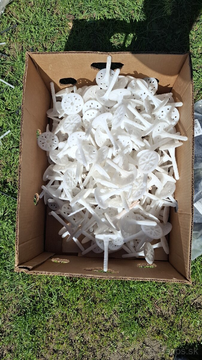 Tanierové hmoždinky - 8