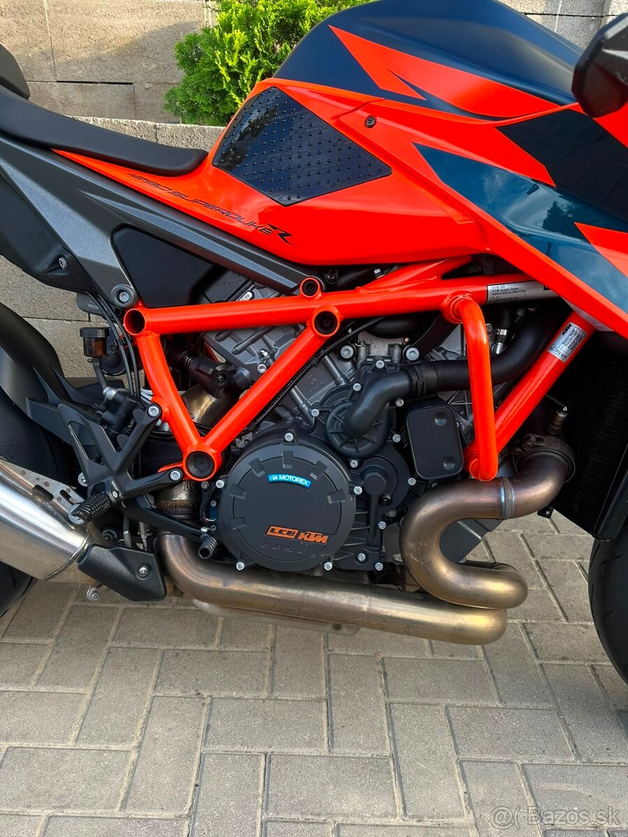 KTM 1290 Super Duke R - 8