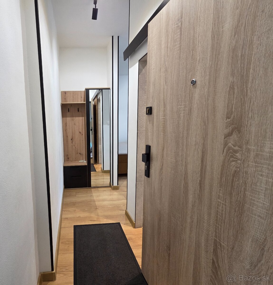 Krátkodobý Prenájom Apartmán v BB od 3hod - 8