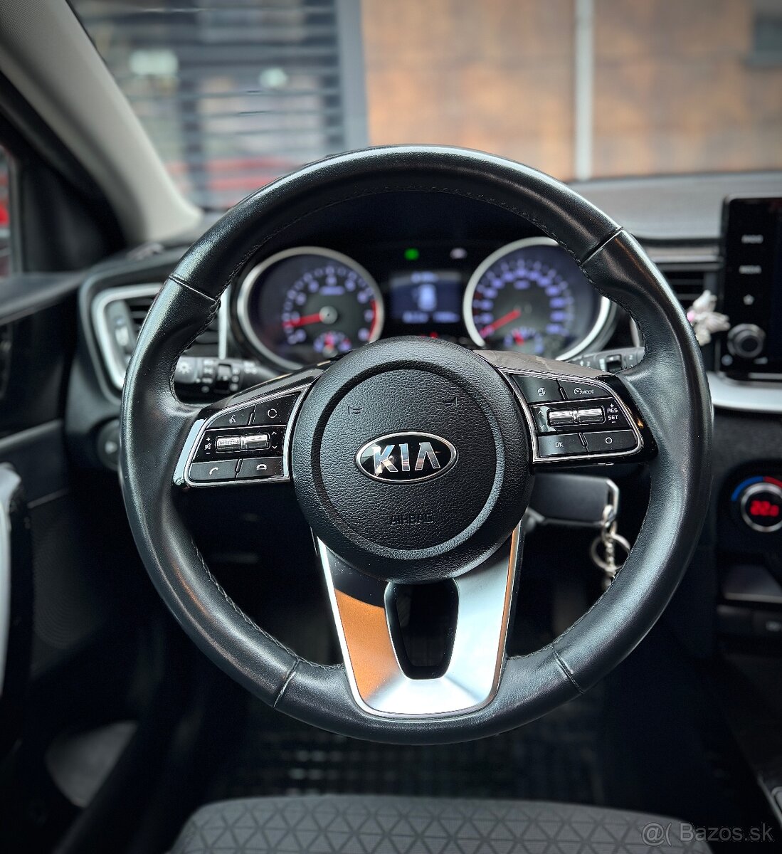 KIA CEED 1.4TGDi GOLD - 8