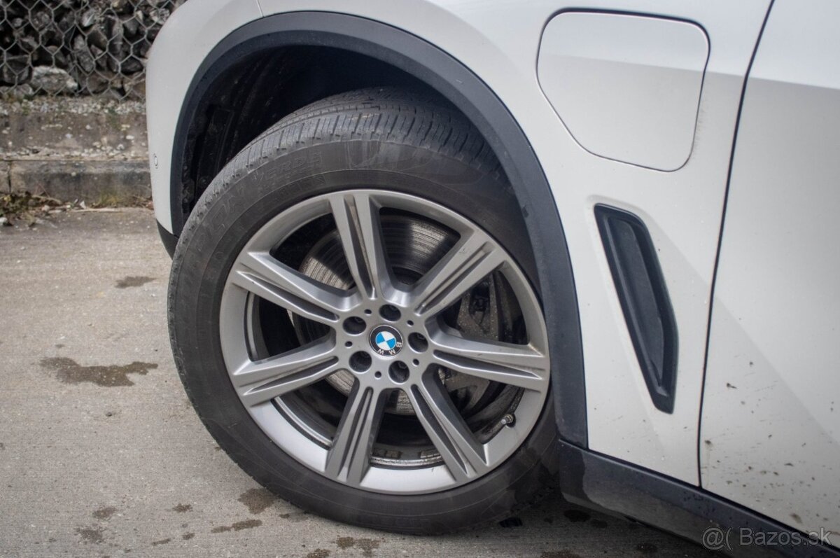 BMW X5 xDrive 45e 210kW AT/8 2020 - 8