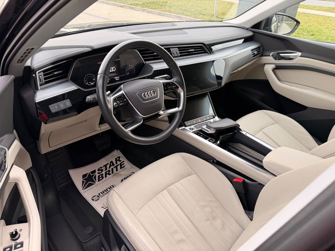 Audi E-tron 50 quattro S line - 8