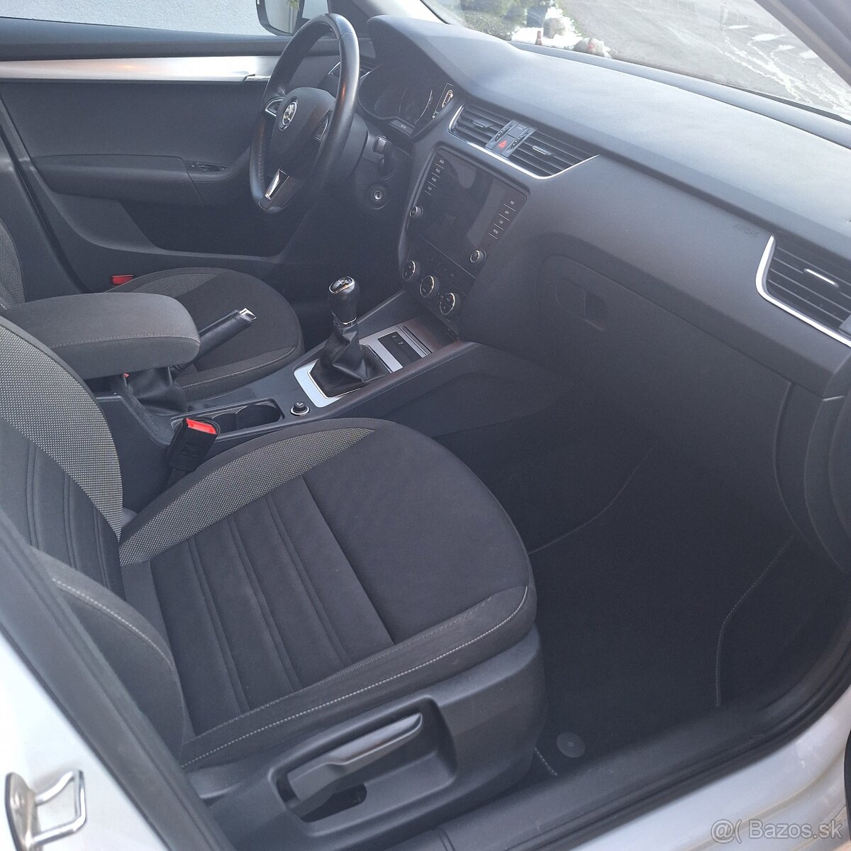 Predam skoda octavia 3 1,6tdi 85kw. r.v.2017 - 8