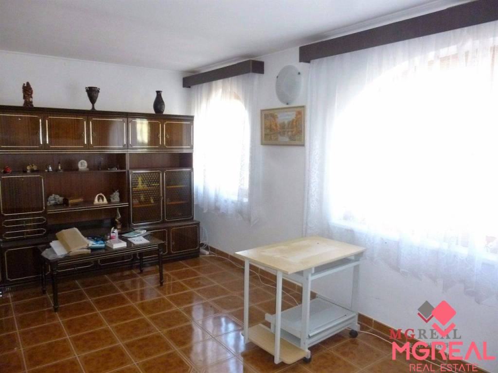 Podnikanie - bývanie - 2x dom Topoľčany - 8