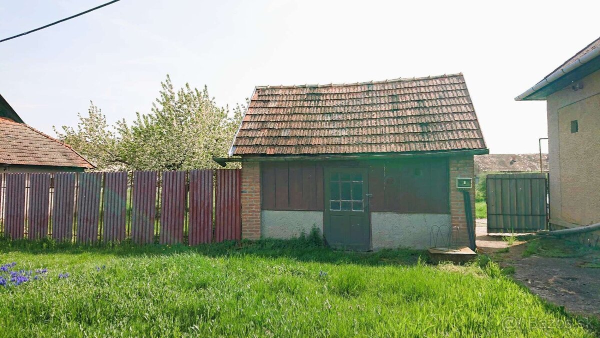 REZERVOVANÉ - Hontianske Moravce - rodinný dom, 2449 m2 - 8