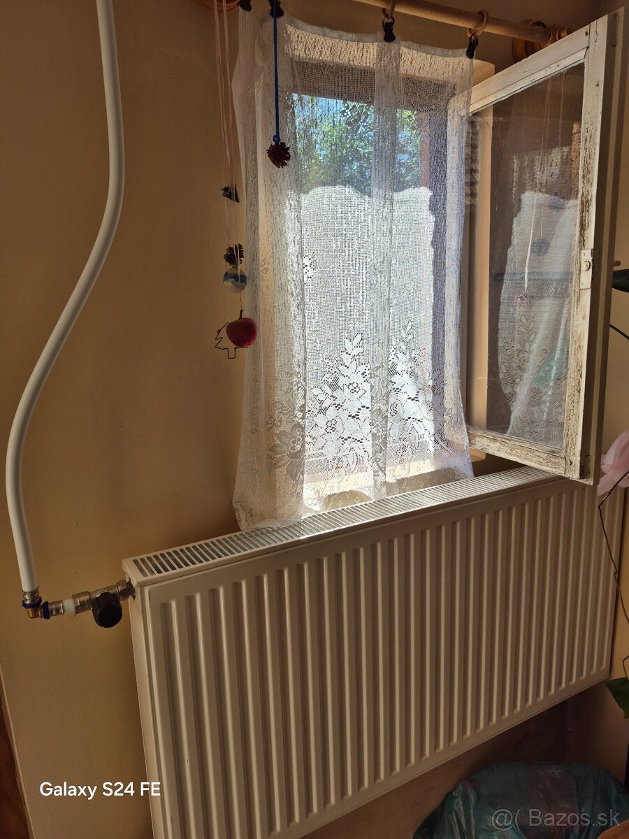 DOM S OBYTNOU ČASŤOU + PRIESTOR NA DROBNÉ PODNIKANIE V MÉRA - 8