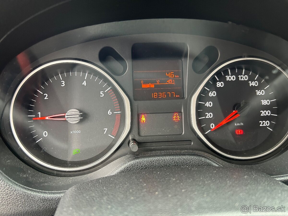 Citroen C-Elysse 1,6HDI - 8