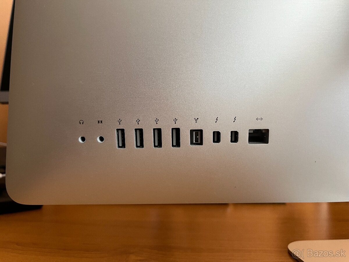 iMac 27-inch Mid 2011 - 8