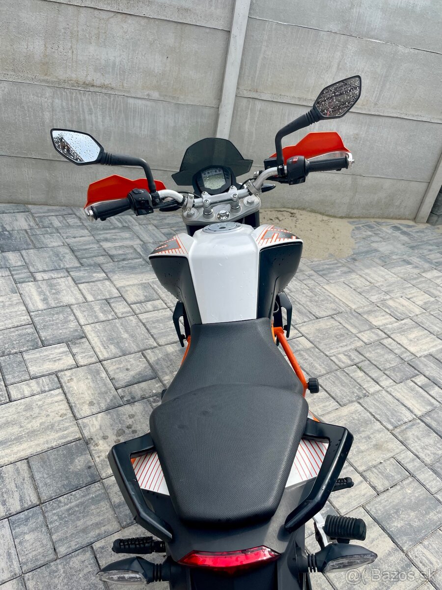 Ktm duke 390 - 8