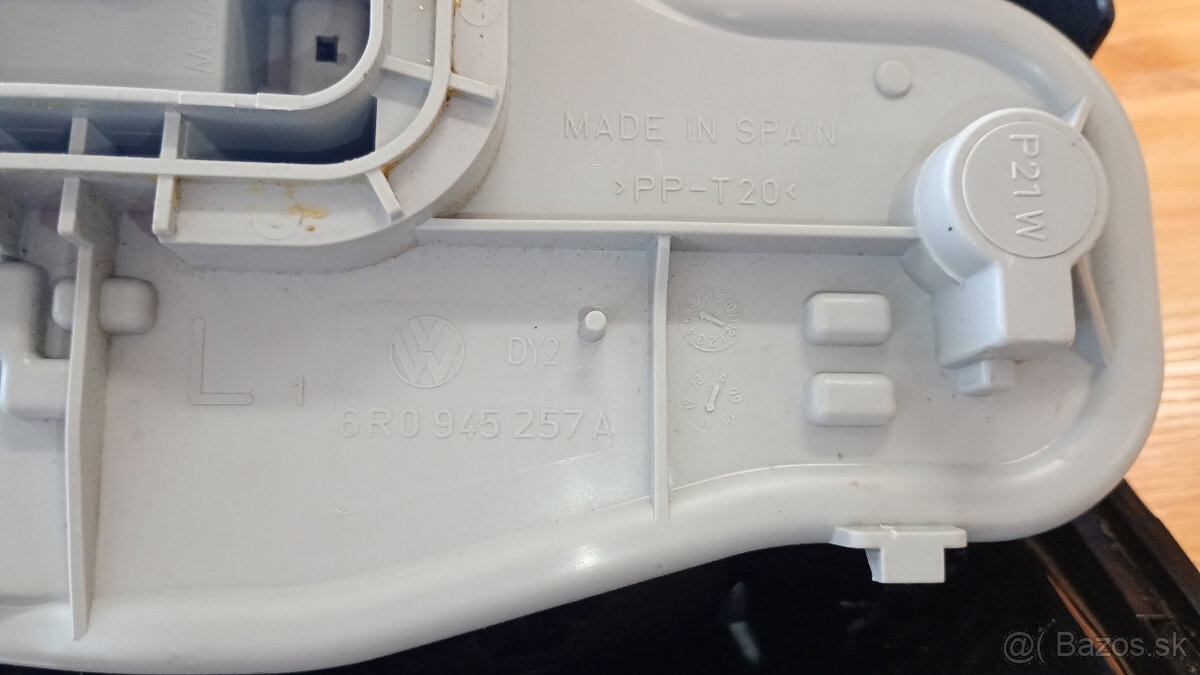 predam svetlo VW polo - 8