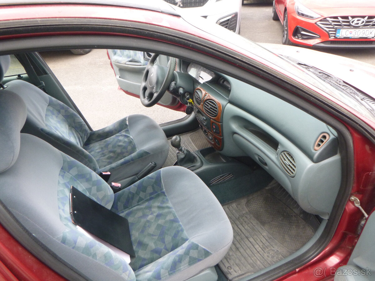 Renault megane 1,4i 1997 - 8