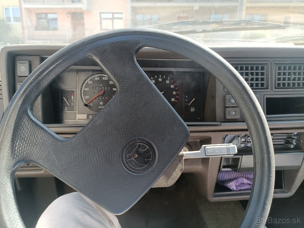 Forman, modrá, r.v. 1992 - 8