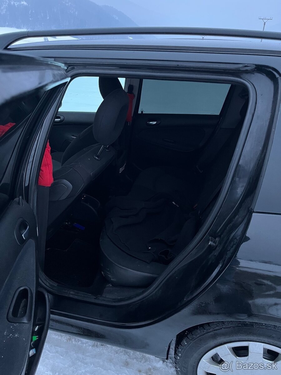 Peugeot 206 - 8