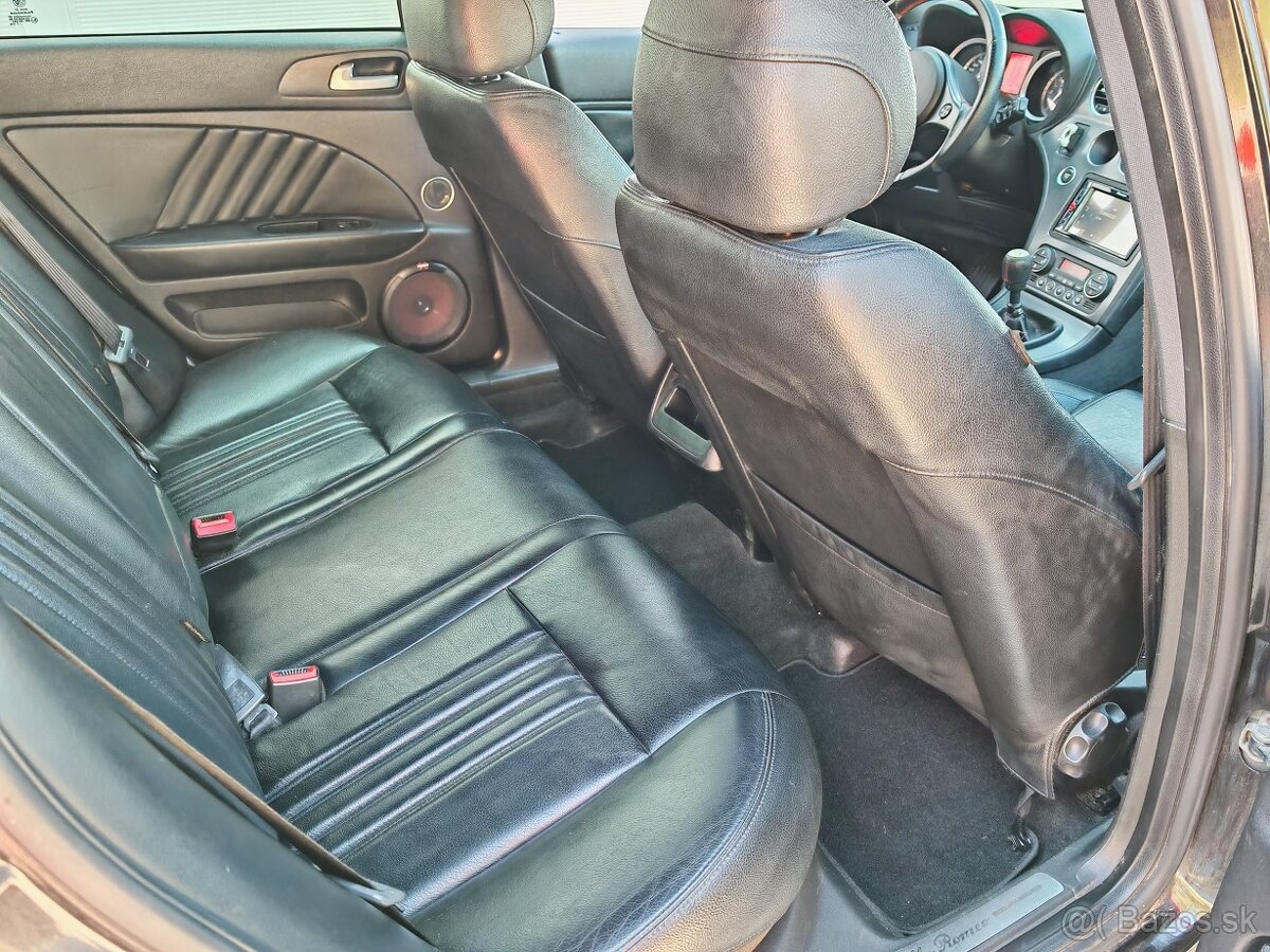 Alfa Romeo 159 Sportwagon 2.0 JTDm - 8