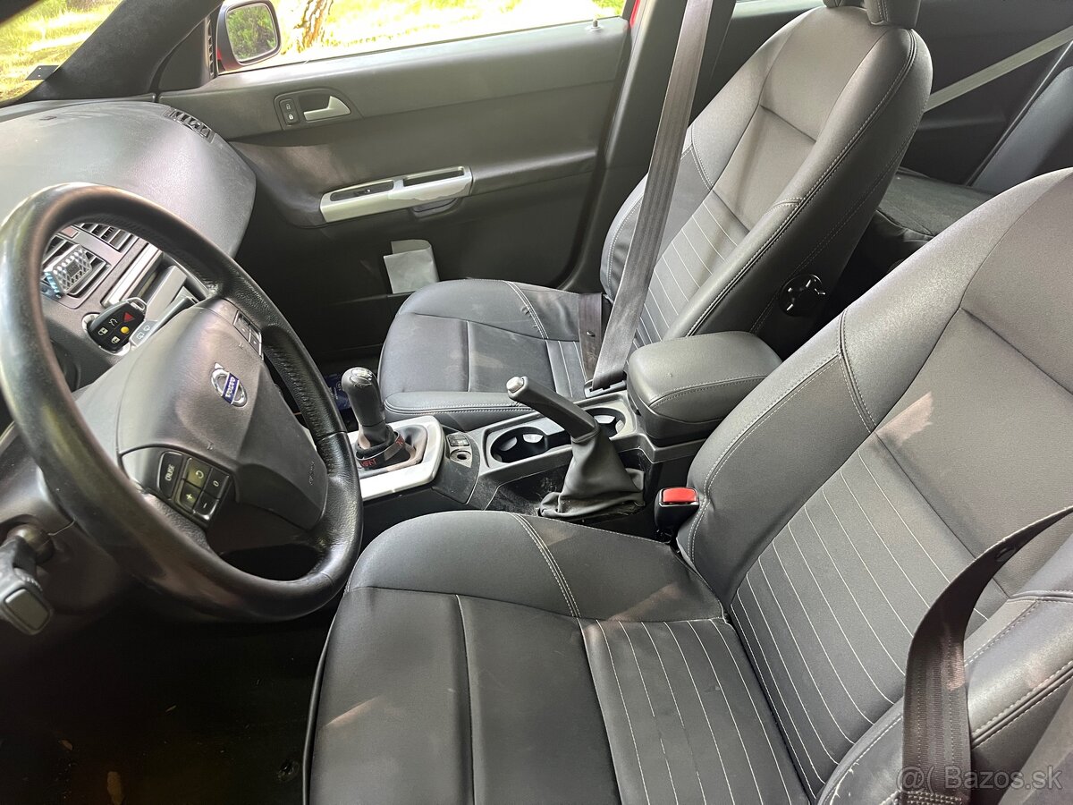 Predám ND na Volvo V50 2.0D 2005 - 8