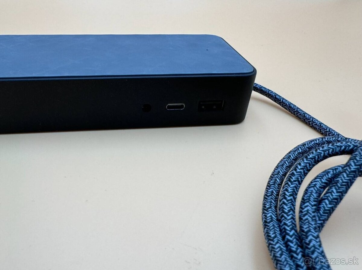 Predám dokovaciu stanicu na notebooky HP HP USB-C Universal - 8