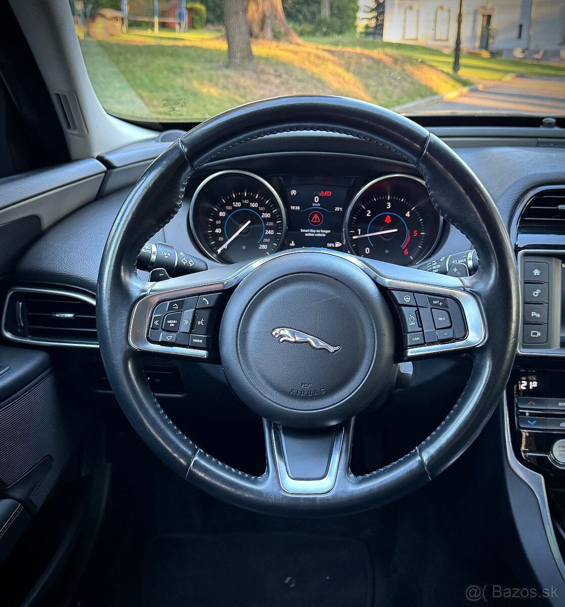 JAGUAR XE 2.0 I4D PRESTIGE - 8