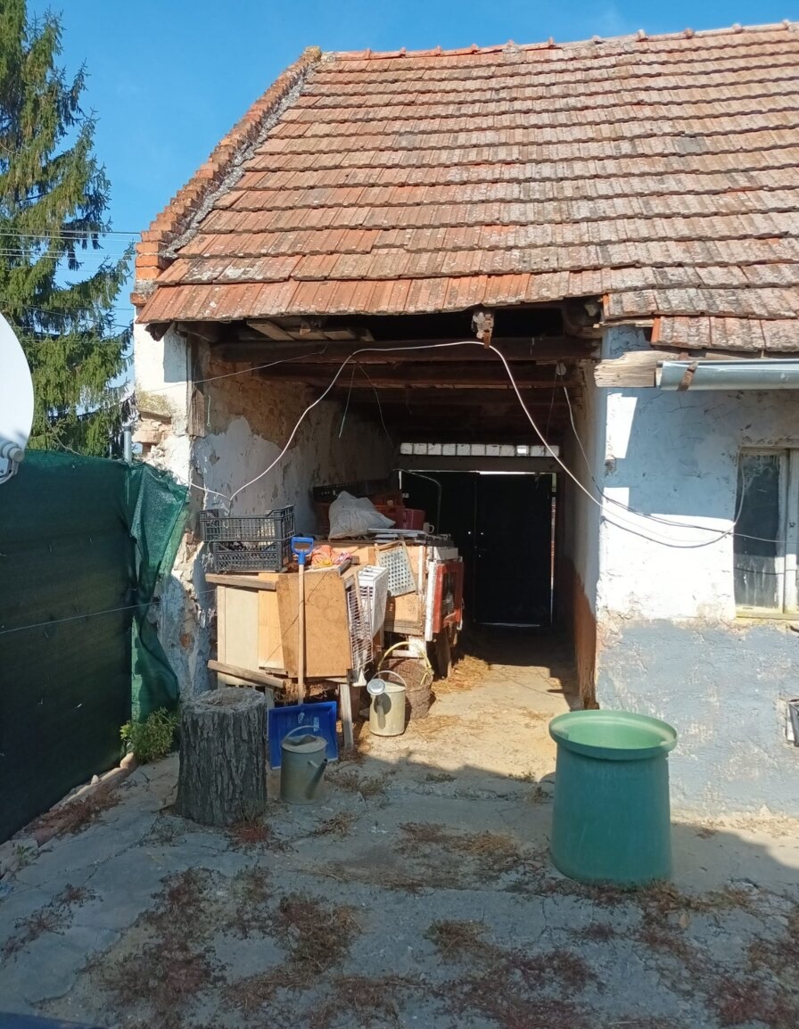 Predaj-rodinný domček v pôvodnom stave Bojničky - 8