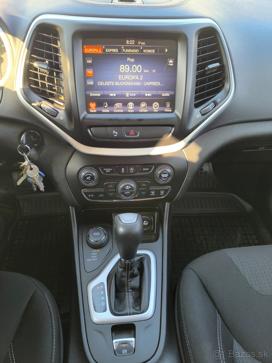 Jeep Cherokee 2,2 CRD - 8