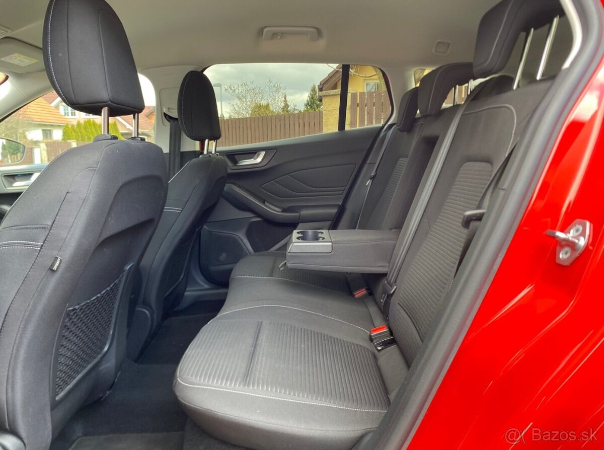 Ford Focus Turnier 1.5 EB Titanium 1. majitel 11/2019 - 8