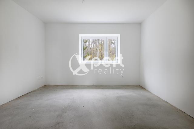 Úžasný Rodinný Dom v obci Tomášikovo - 8