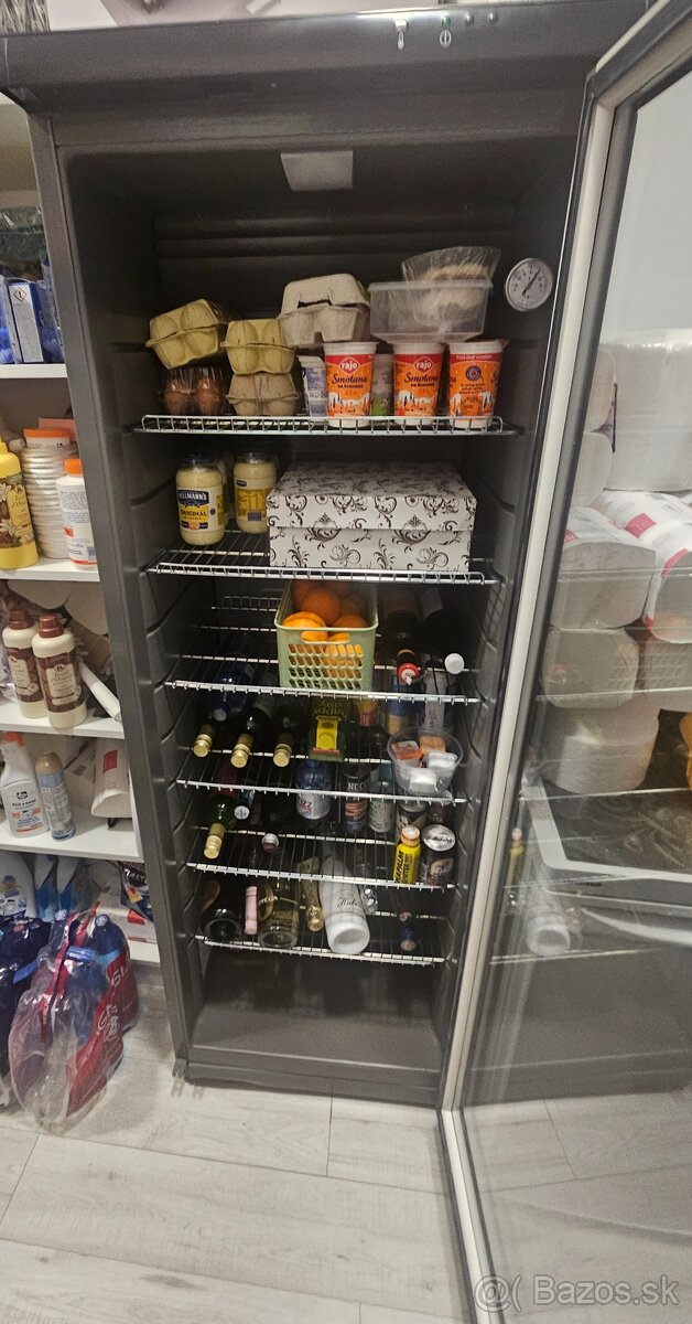 Chladiaca vitrína BEKO ( WHIRLPOOL ) - 8