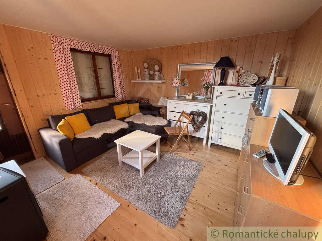 Štýlová chatka v prírode s krásnym výhľadom pri Hlohovci n - 8