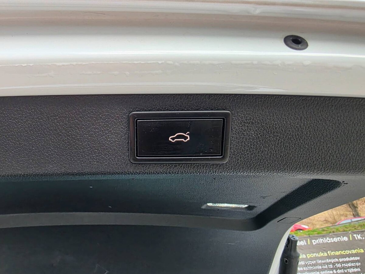 Škoda Superb Combi 2.0 TDI SCR Sportline DSG - 8