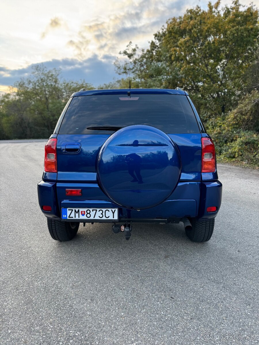 Toyota Rav4 2.0 D-4D - 8