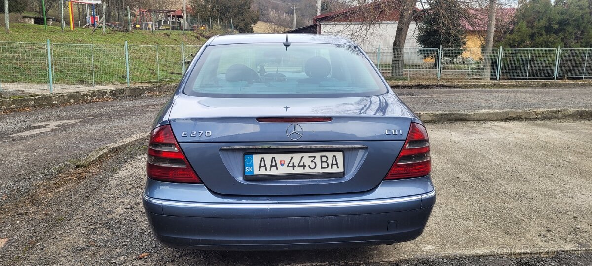 Predám Mercedes w211 270cdi automat. - 8