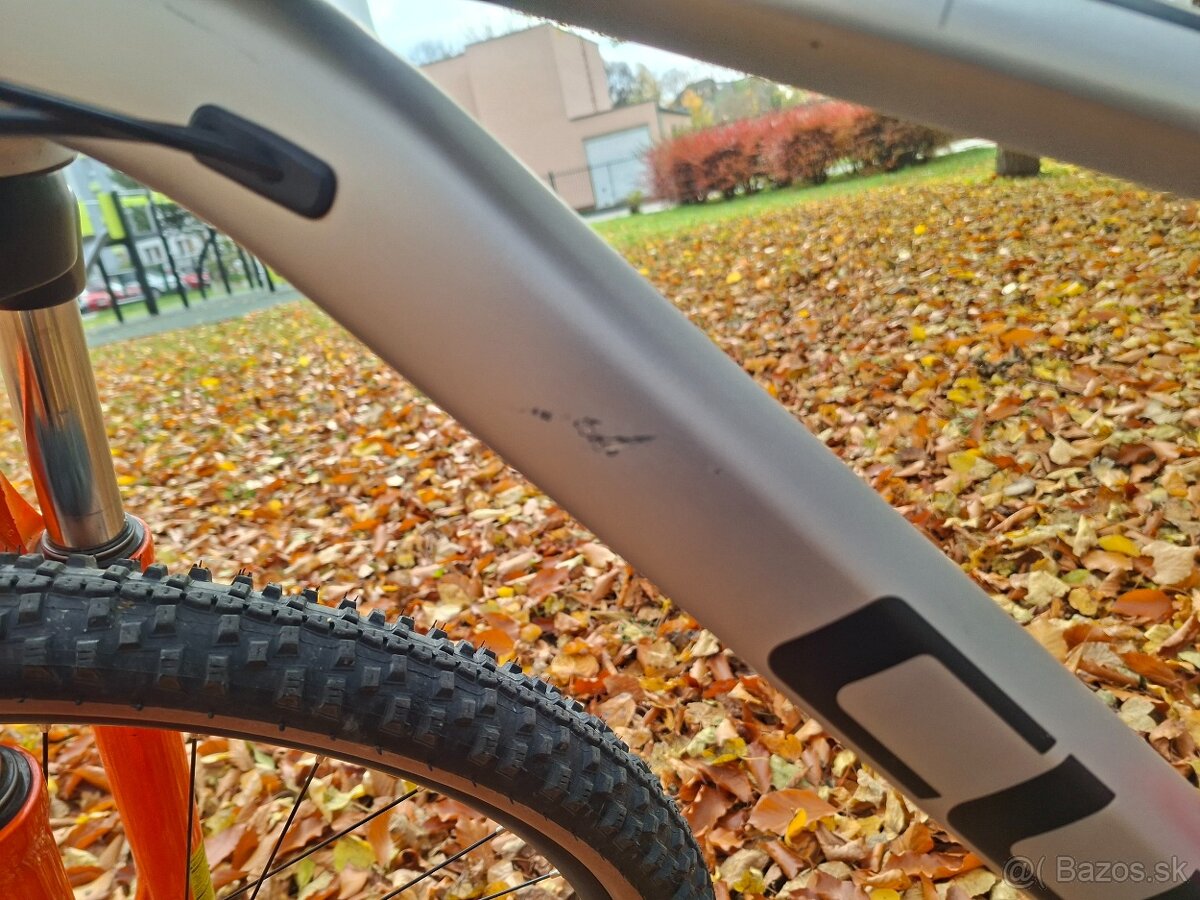 CUBE rám S, kolesá 27,5 - 8