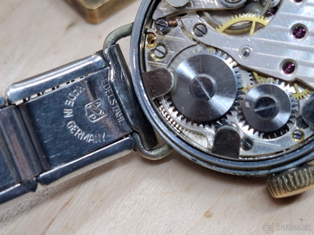 Predám funkčné starožitné náramkové hodinky Précia Etanche 4 - 8